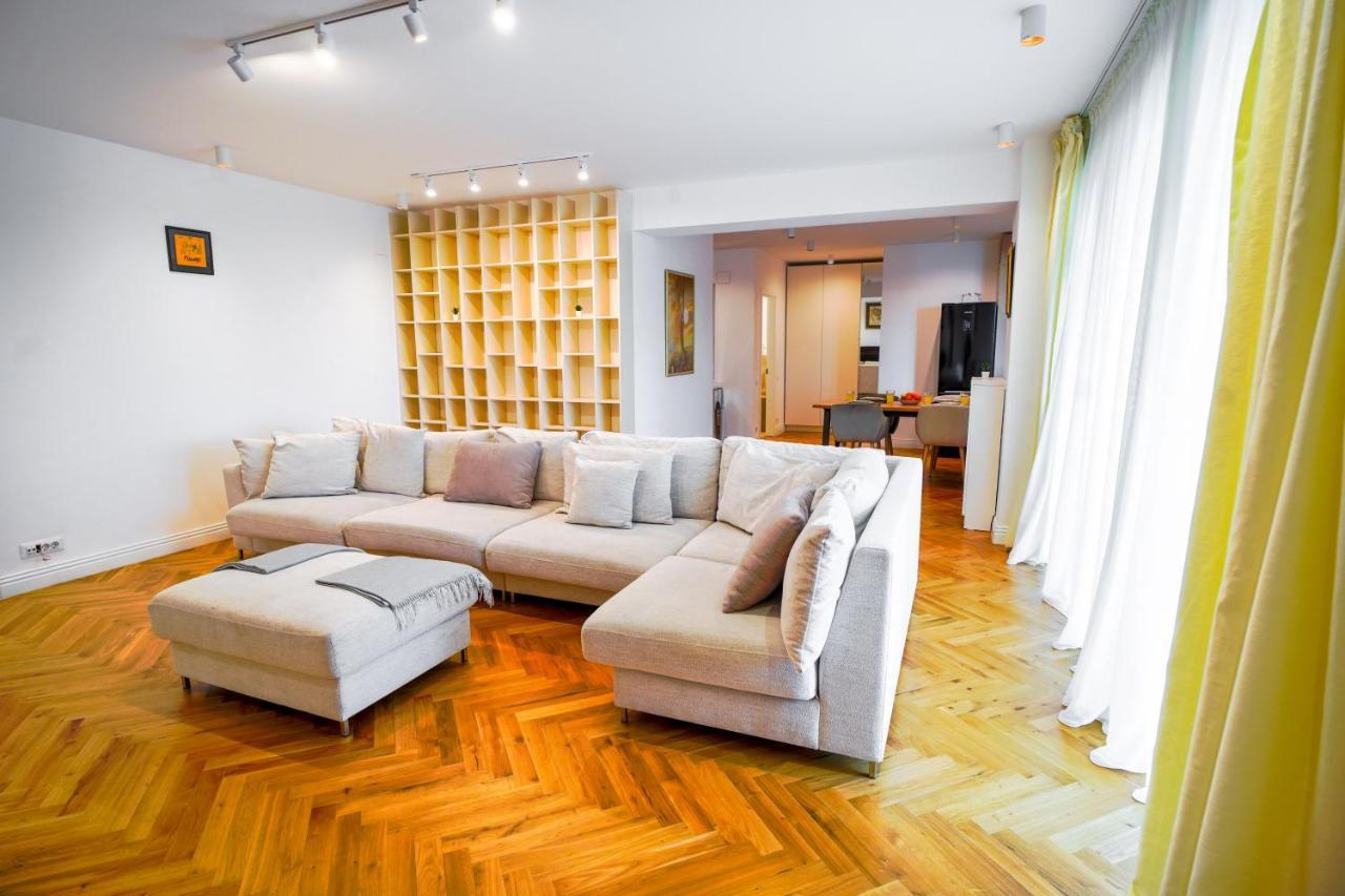 Luxury Central Park Apartment Bucureşti Ngoại thất bức ảnh